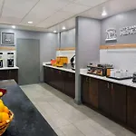 Hampton Inn Petersburg - Southpark Mall 